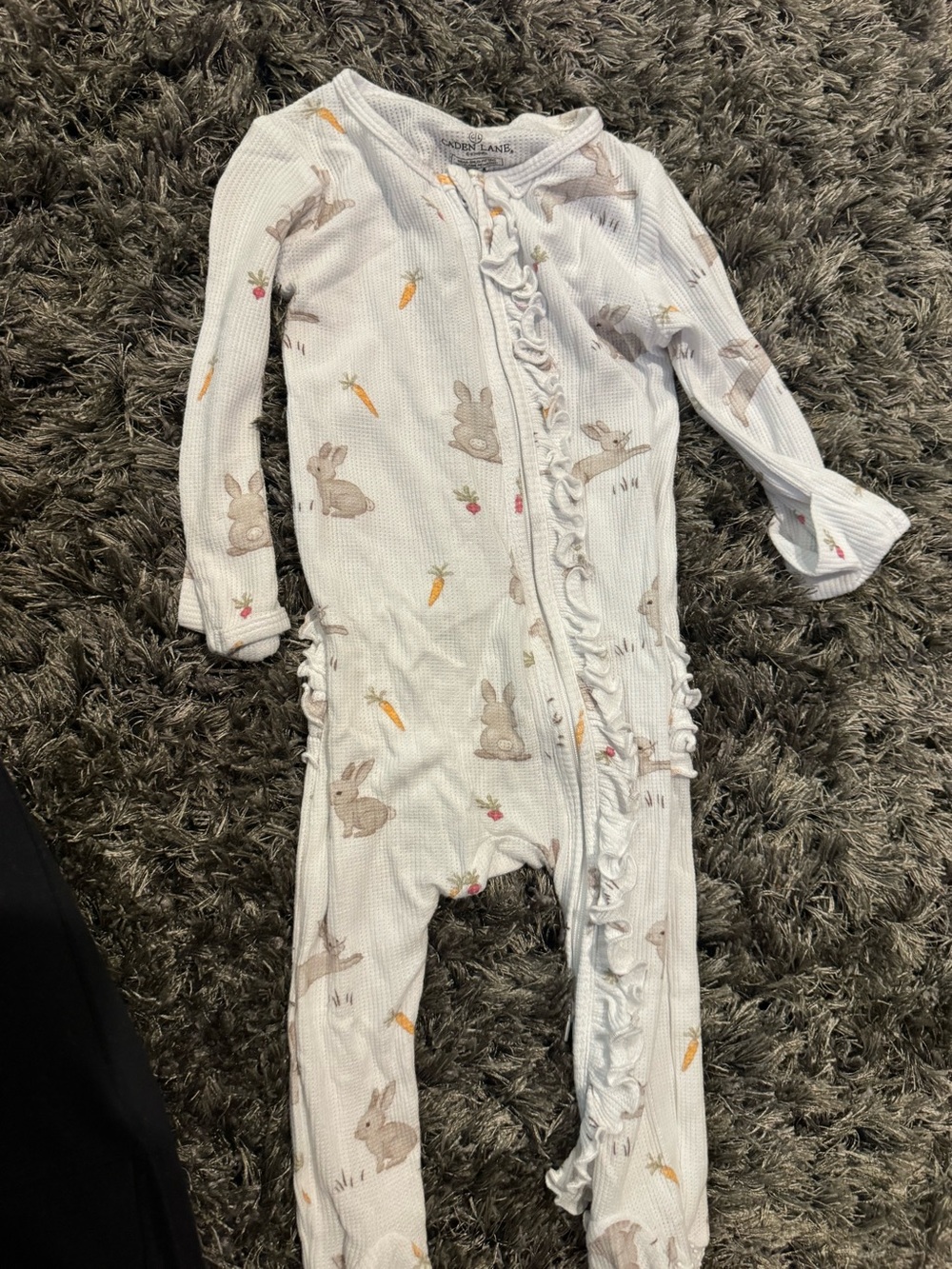 caden lane bunny ruffle butt pjs 6-9 months